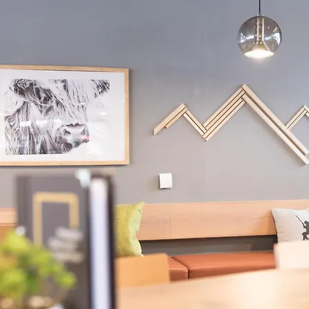 Jufa Montafon 3* Бартоломеберг