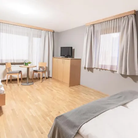Отель Jufa Montafon